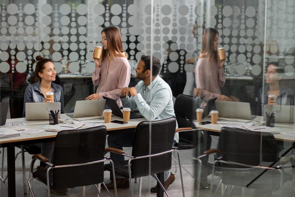 4 Seats Cabin Window Facing